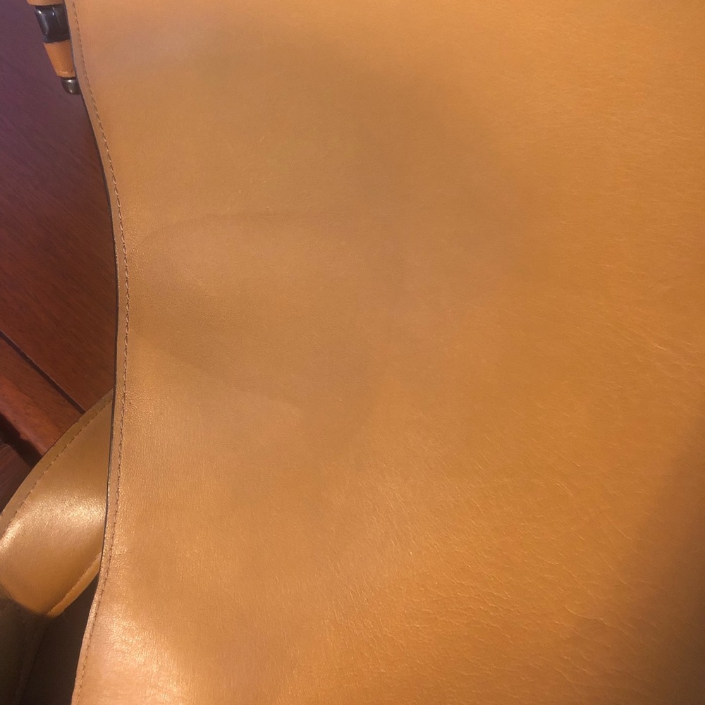 Beautiful Authentic Coach Shoulder Bag - Picture 2 of 7